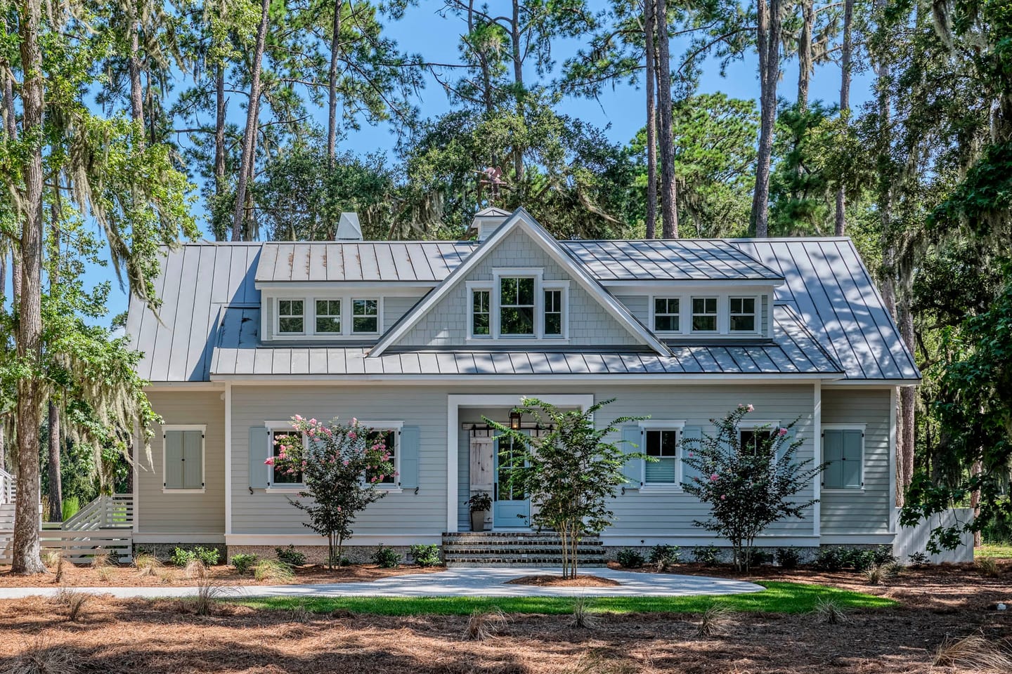 A Lowcountry farmhouse under the pines and live oaks on Daufuskie Island