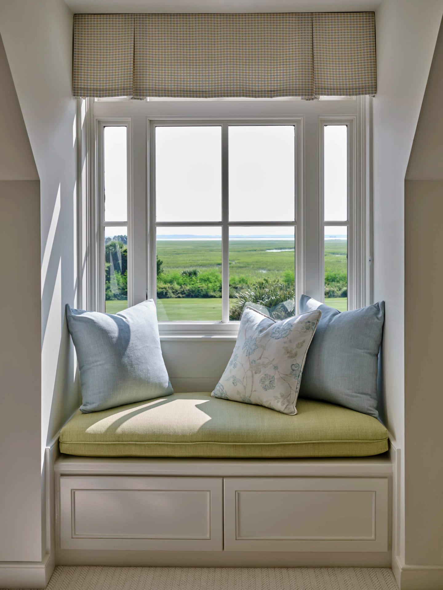 Window seat, Old Tabby Links Cottage in Okatie, South Carolina