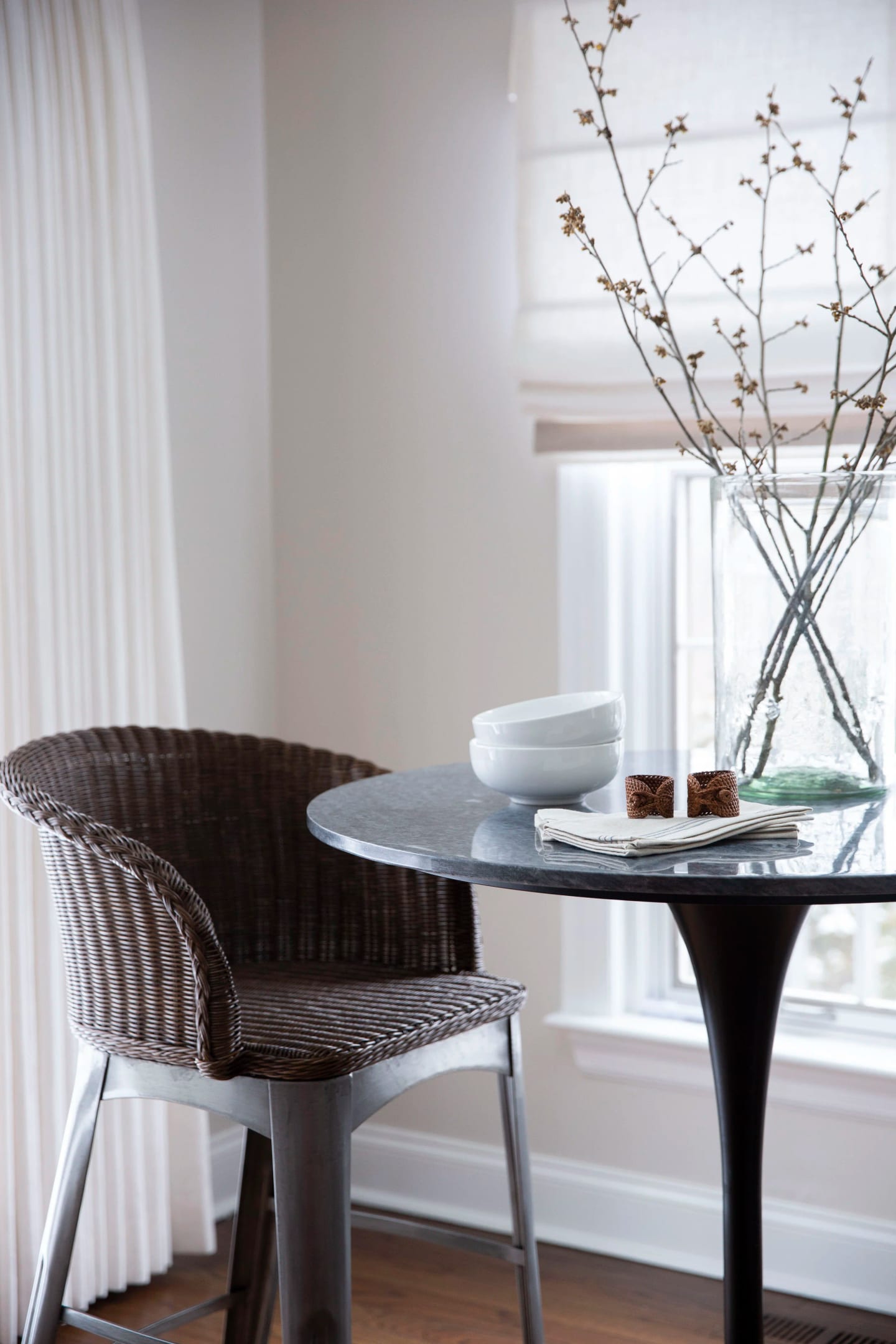 Breakfast nook, Willow View Contemporary Home in Villanova, Pennsylvania